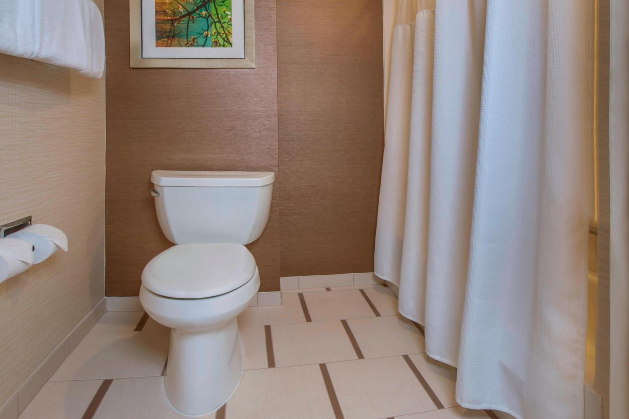 Fairfield Inn & Suites By Marriott Фредерик Экстерьер фото
