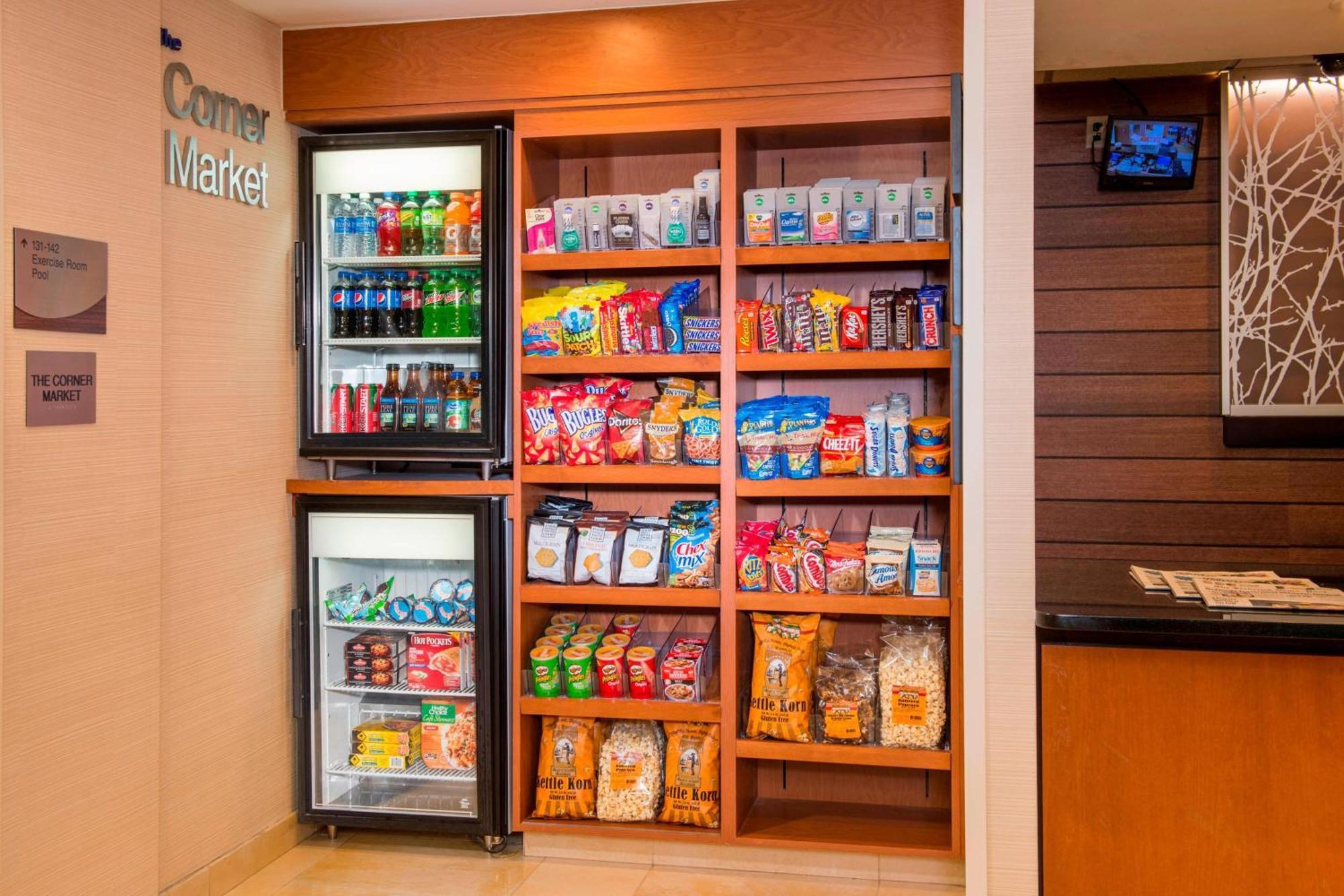 Fairfield Inn & Suites By Marriott Фредерик Экстерьер фото
