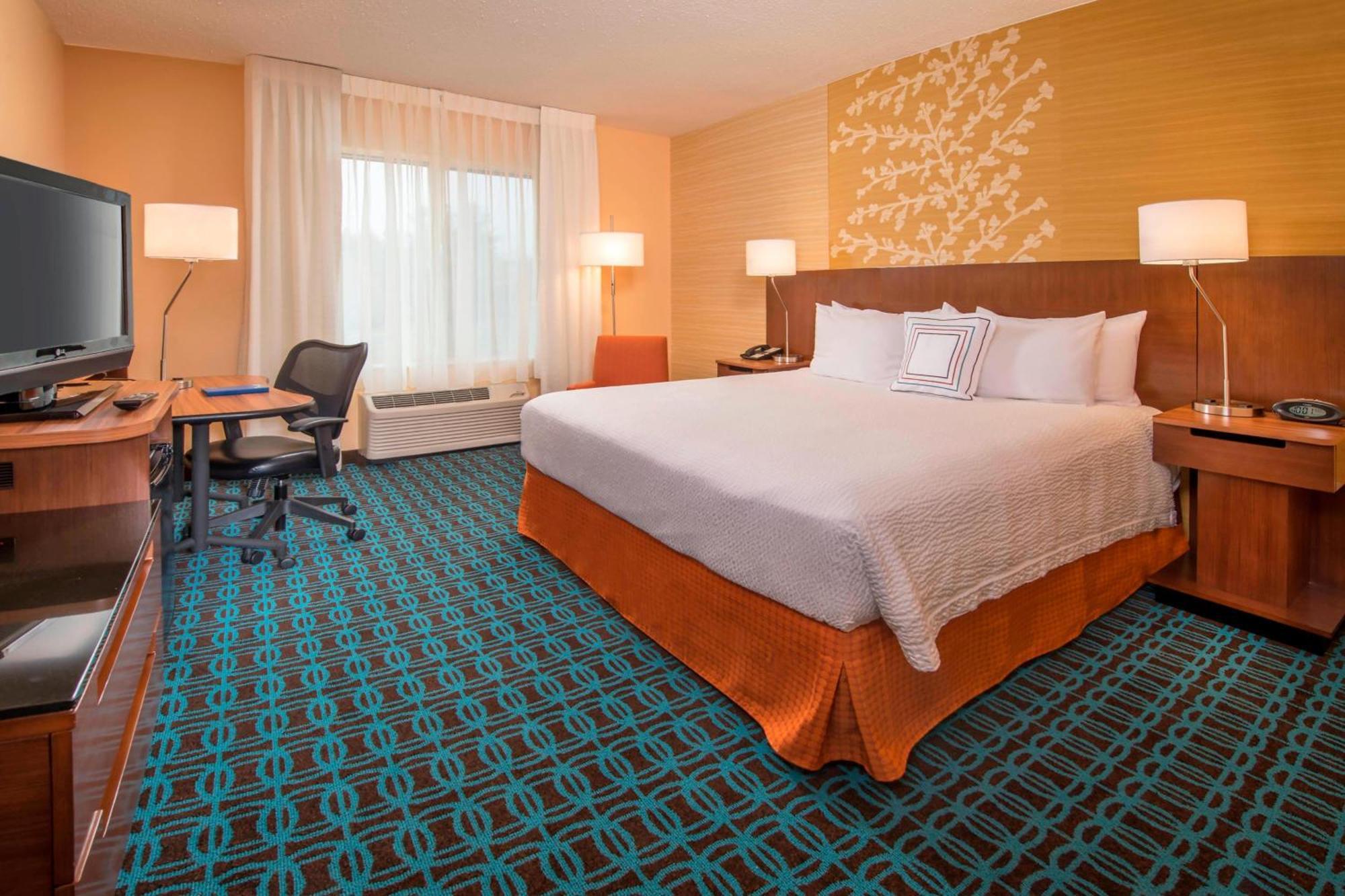 Fairfield Inn & Suites By Marriott Фредерик Экстерьер фото