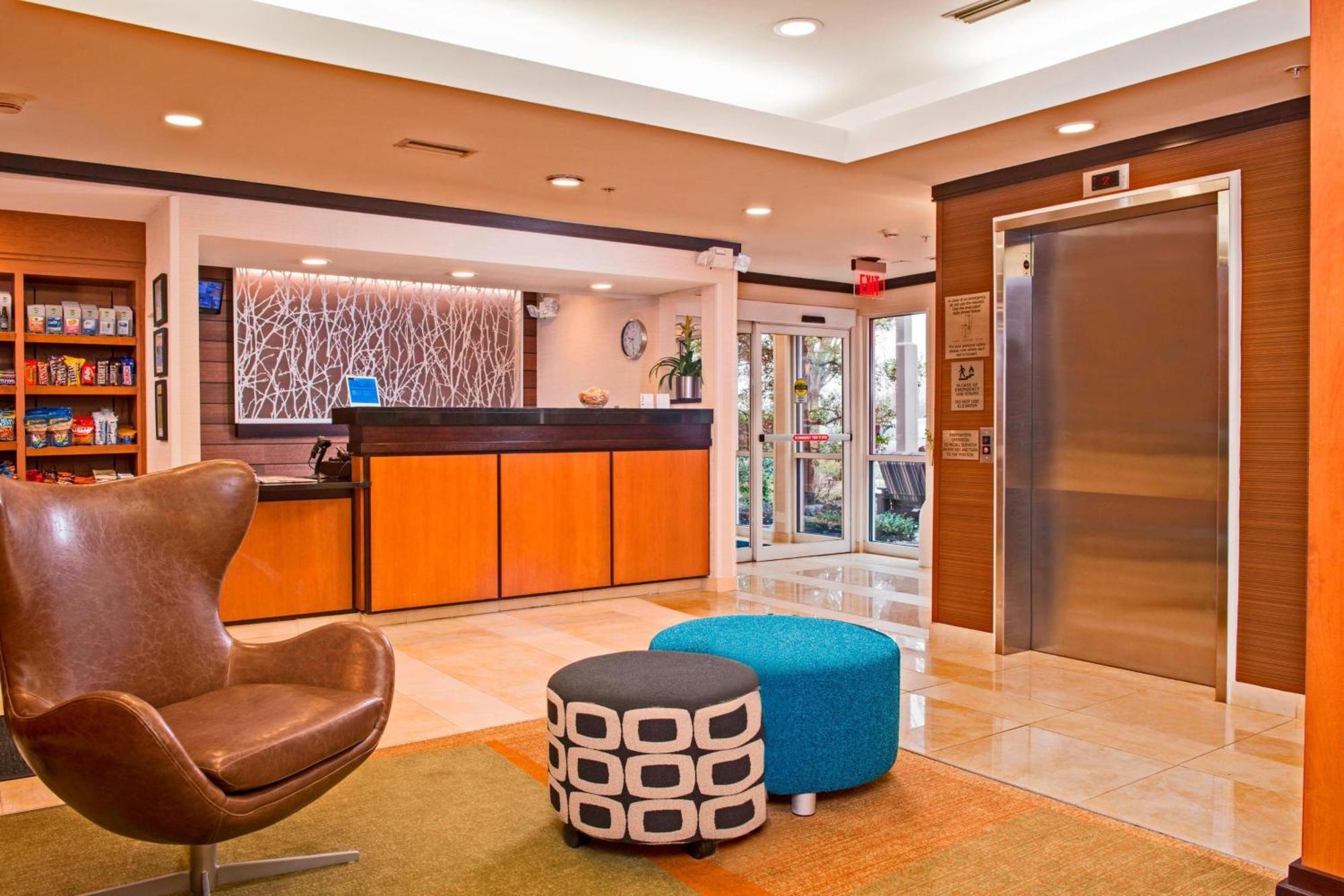 Fairfield Inn & Suites By Marriott Фредерик Экстерьер фото