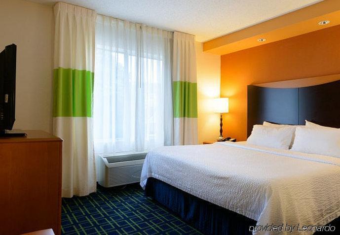 Fairfield Inn & Suites By Marriott Фредерик Экстерьер фото