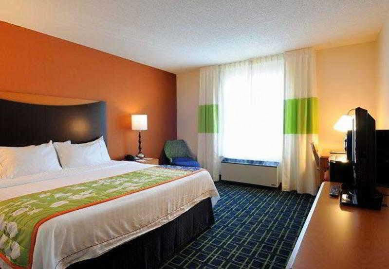 Fairfield Inn & Suites By Marriott Фредерик Экстерьер фото