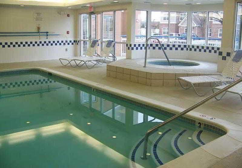 Fairfield Inn & Suites By Marriott Фредерик Экстерьер фото